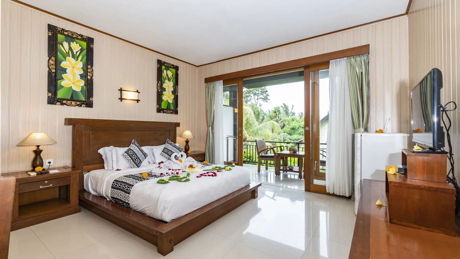  Gita Maha Hotel Ubud Room