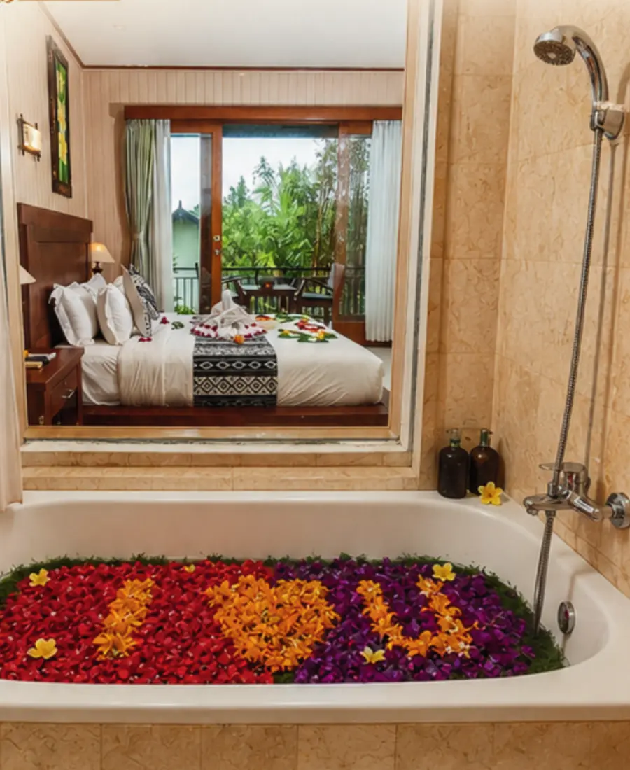 Fresh flower bath prepared in a Gita Maha Hotel room
